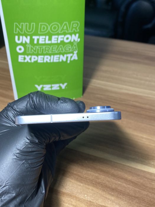 Samsung Galaxy s25 Edge • 256 GB • Titanium Silver