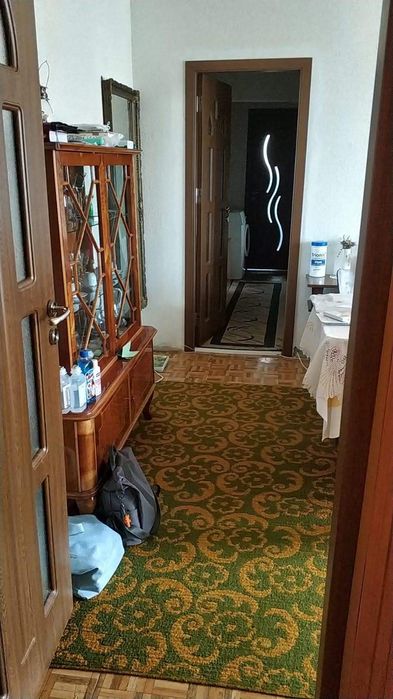 Vând apartament 3 camere semidecomandat Craiova