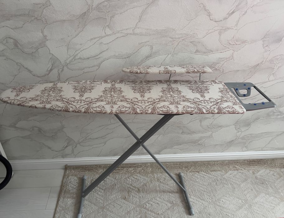 Гладильная доска б/у, как новая, в хорошем состоянии, Ника