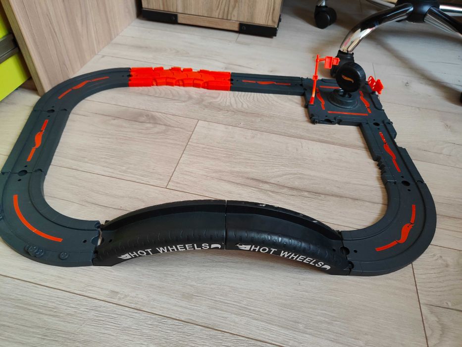 Писти Hot Wheels