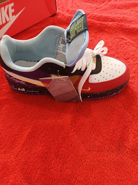 Маратонки найк нови