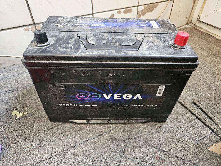 Акумулатори Bosch  74Ah, Varta 63Ah, Vega 95Ah,  Levo 65Ah