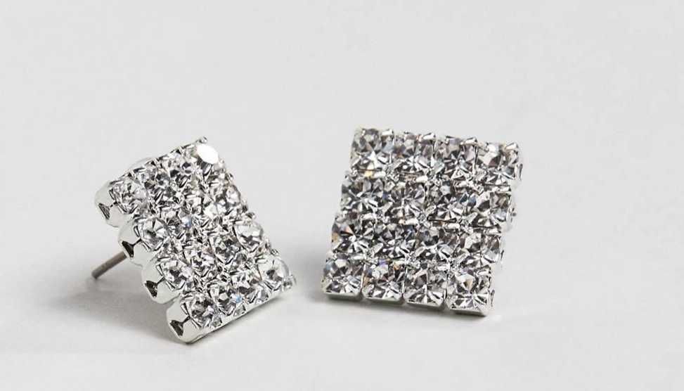 Ефектни обеци с камъни Swarovski