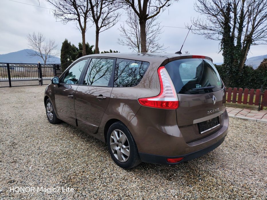 Renault Grand Scenic 1.6 i E5 2011 TOM-TOM. 7 locuri Navi
