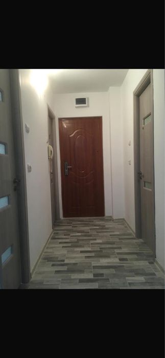 Ofer spre inchiriere garsoniera zona centrala