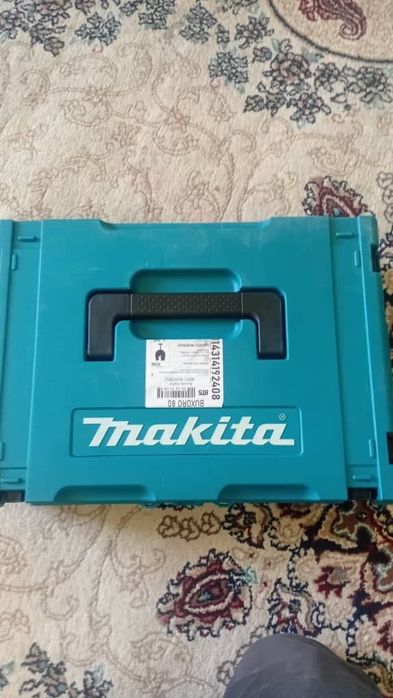 Набор инструментов.