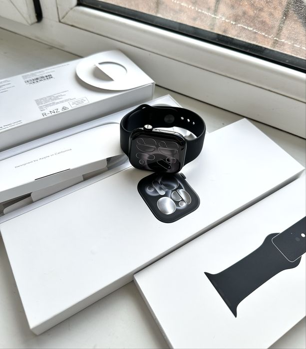 Apple iWatch 11 Jet Black 46mm 100%