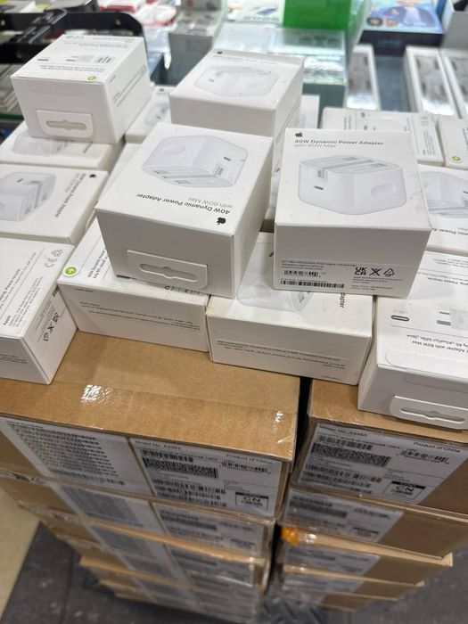 Зарядное устройство Apple 40W Dynamic Power Adapter with 60W Max