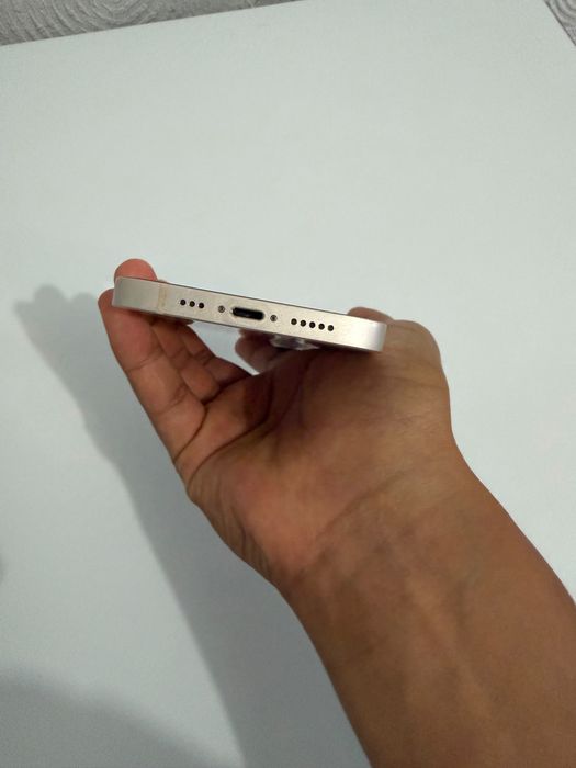 IPhone 13 White /128gb