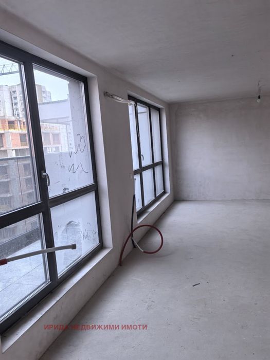 Продава се Тристаен апартамент в София, Полигона - 146 кв.м за 1297 €/кв.м - Снимка #6