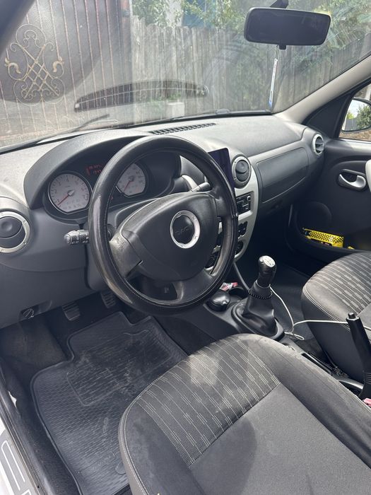 Dacia Logan 2013