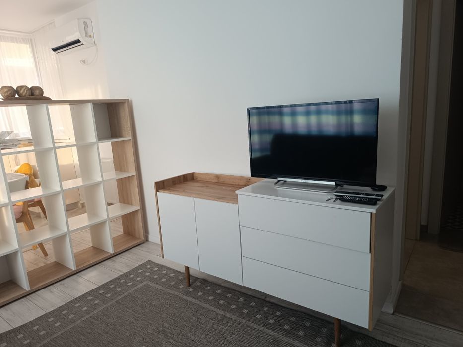 Închiriez apartament în XTower