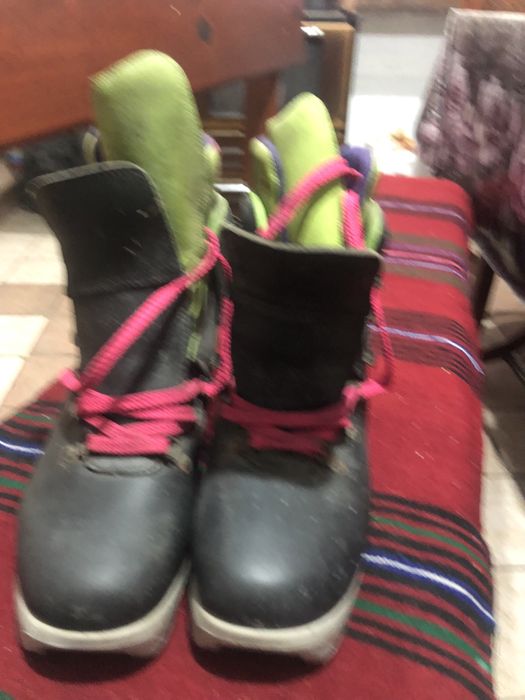 Ски обувки за ски бягане