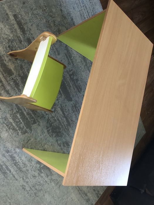 Парта (стол) со стулом