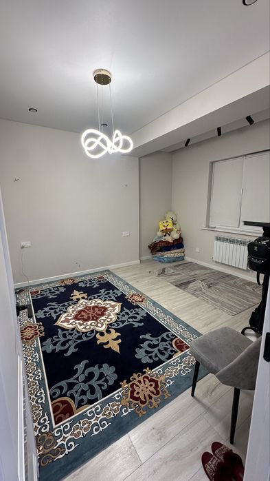 Подселениеге 1қыз іздейміз изолиров комнатаға на долгий срок