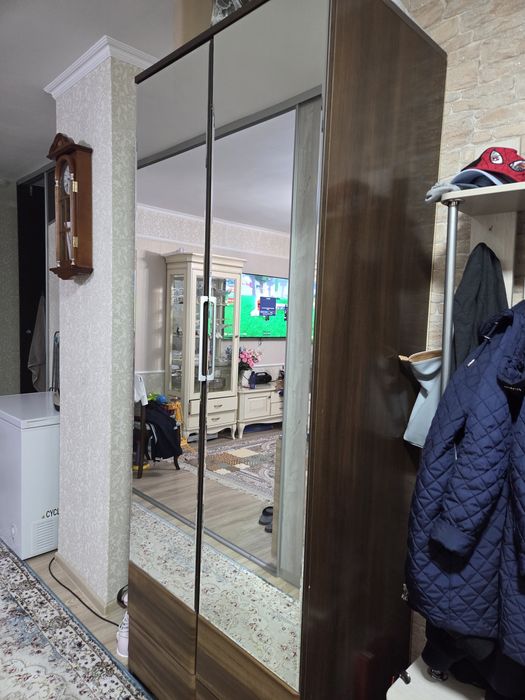 Шкаф платяной 3 секции