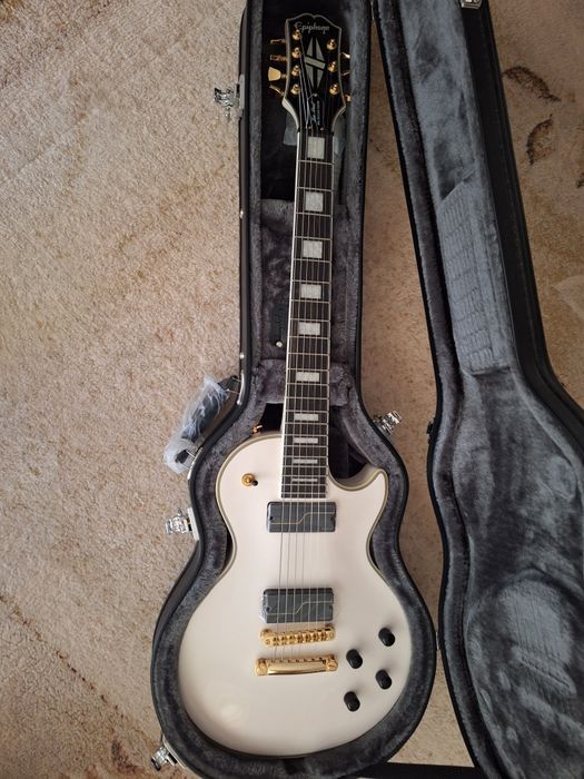Epiphone Matt Heafey Les Paul Custom 7 string bone white
