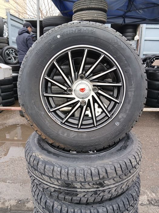 13 balon diska damas labo