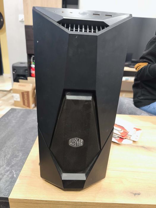 Гейминг Компютър