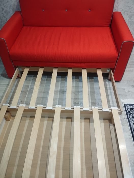 Продам диван в хорошем состоянии