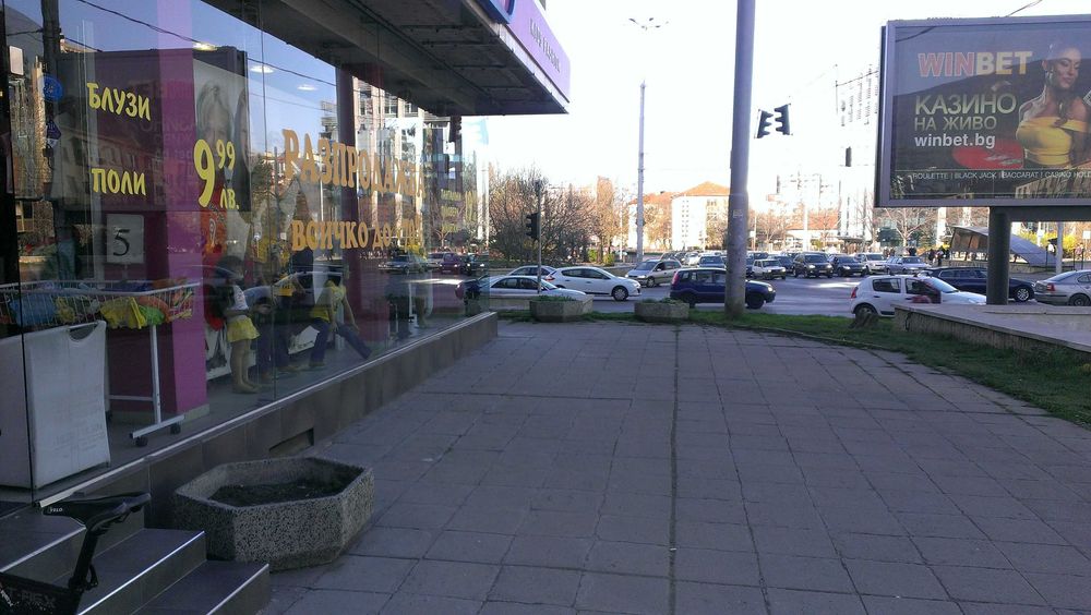 Дава се под наем Магазин в София, Стрелбище - 100 кв.м за 3500 € - Снимка #2