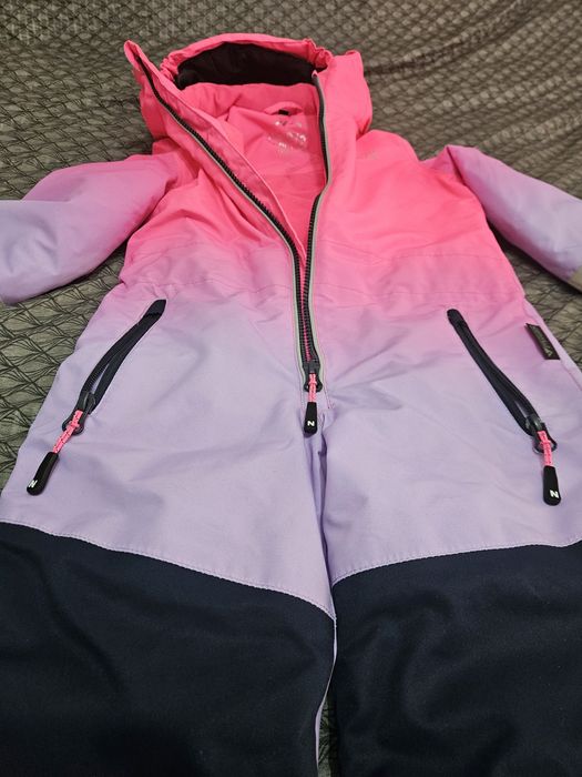 Costum schi zăpadă