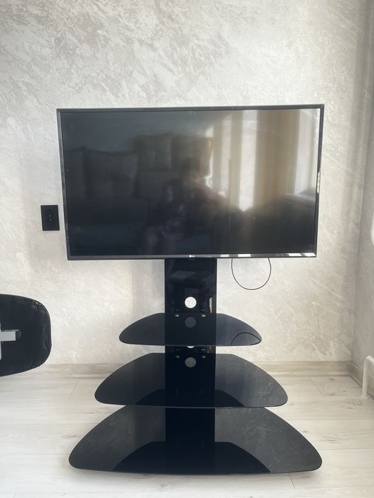 Подставка под ТВ