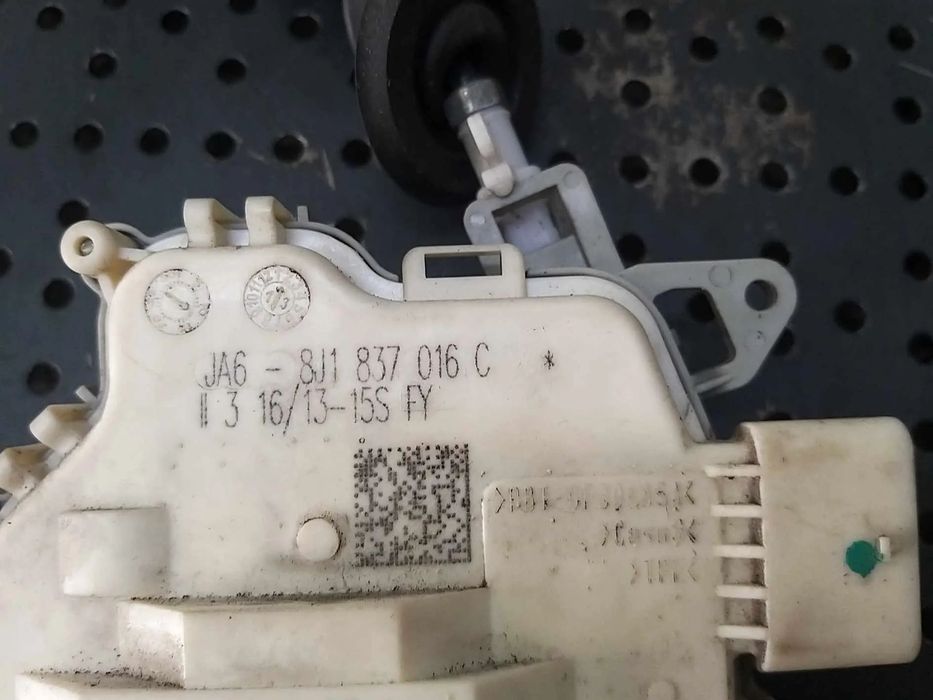 Broasca usa dreapta fata audi a6 c7 4g 8j1837016c