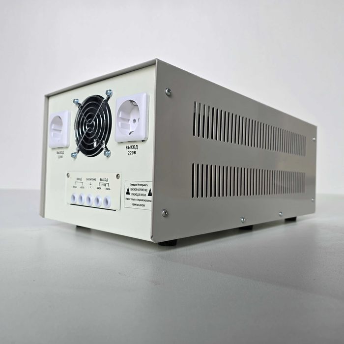 Стабилизатор напряжения 5кВА, 220В, PowerPik
