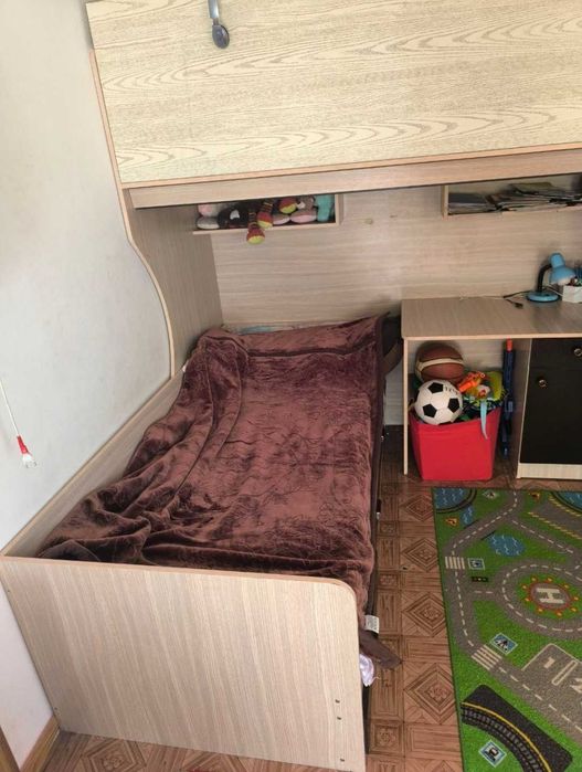 Продаётся двухъярусная кровать