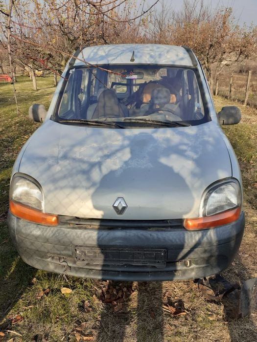 Продавам Рено Канго на части dsi 1.9 dTi