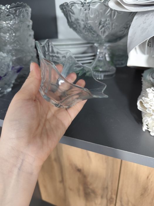 Продам вазочки  6 штук