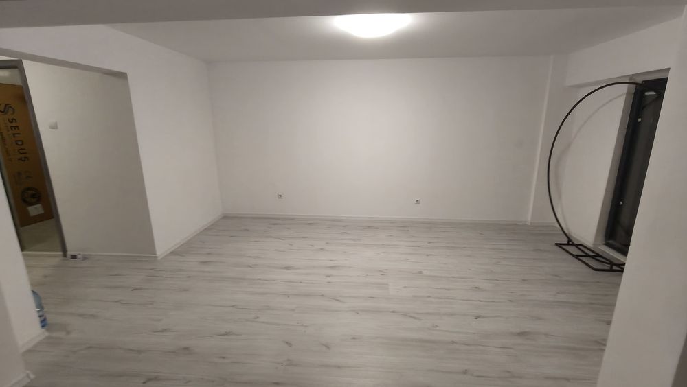 Vand apartament 2 camere