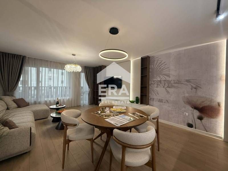 Продава се Тристаен апартамент в Варна, Център - 133 кв.м за 1526 €/кв.м - Снимка #3