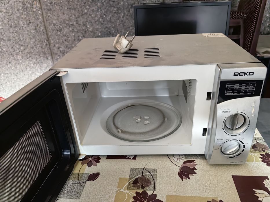 Микроволновка Beko
