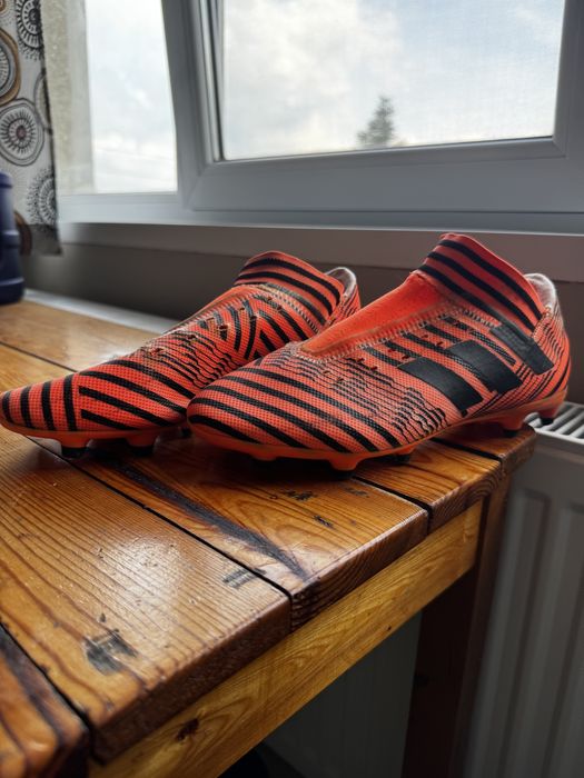 Футболни обувки Adidas Nemeziz