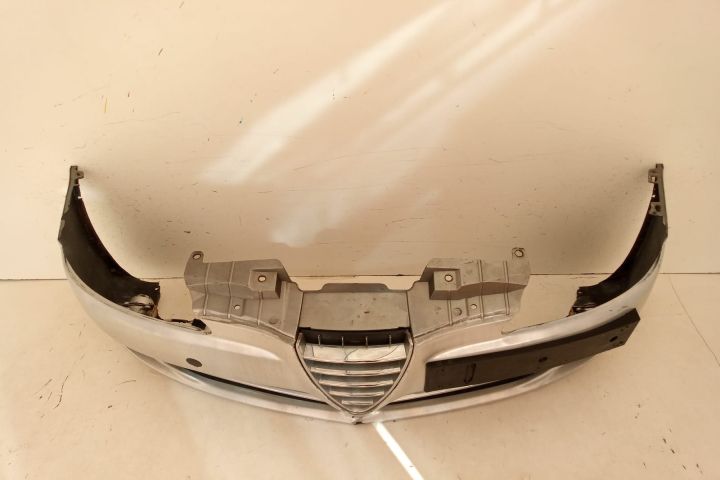 Bara Fata 156055409 Alfa Romeo 147 prima generatie