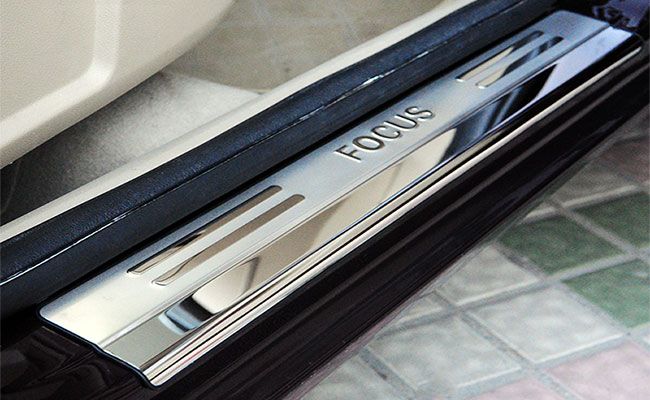 Ornamente / protectii INOX praguri (model 2) - Ford Focus 2