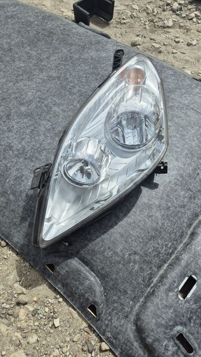 Леви Фарове за Опел Астра H 2004- 2009г