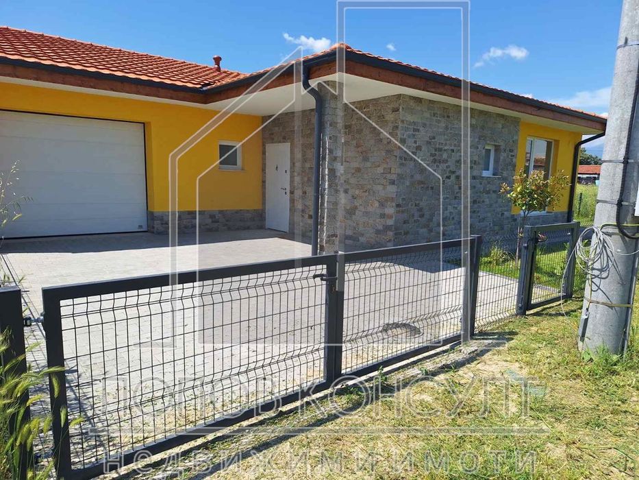 Продава се Къща в Септември - 158 кв.м за 982 €/кв.м - Снимка #2