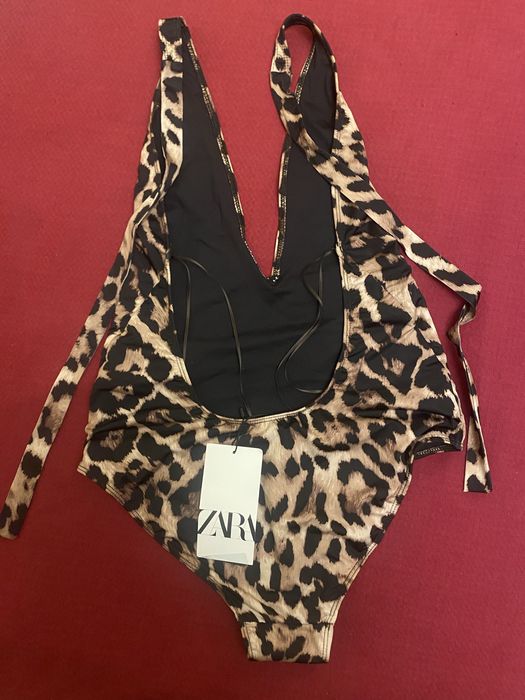 Бански Zara НОВ с етикет