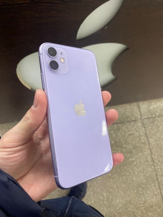 Продам iPhone 11 128