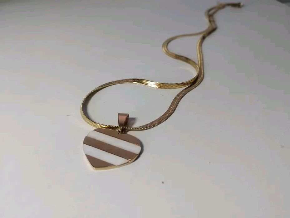 Колиета от медицинска стомана