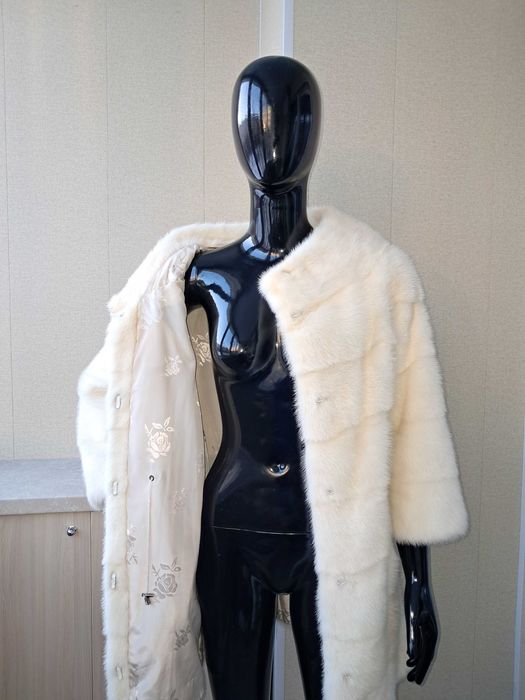 Haină de blană nurcă divină. Haina de vizon natural ivory