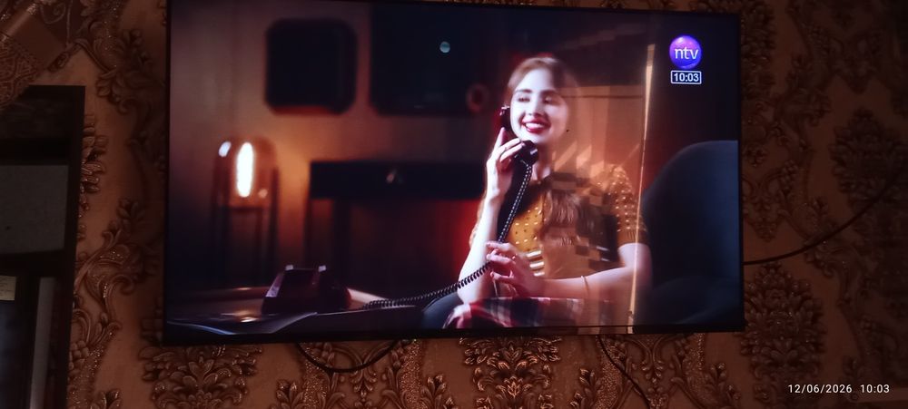 43talik smart televizor sotiladi