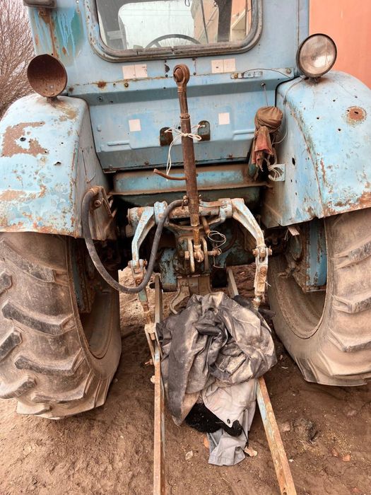 Traktor T-40 ko’k rang