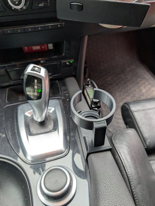 Suport de pahare BMW E60 – Print 3D