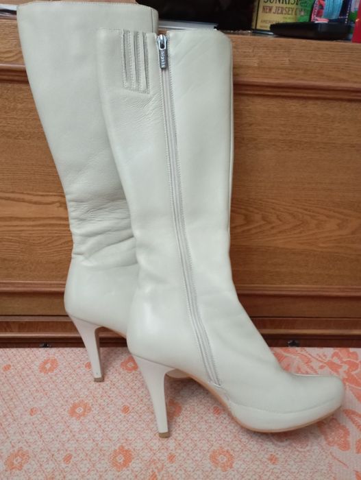 Продам сапоги женские