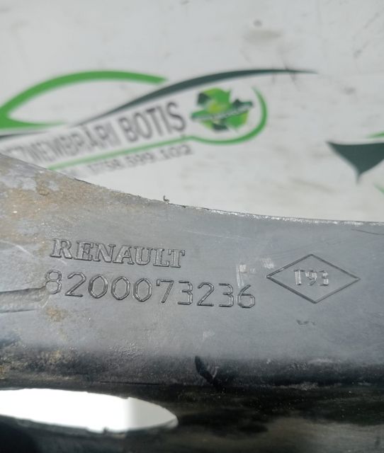 Lampa / Tripla stop stanga pe aripa 8200073236 Renault Megane a 2-a g