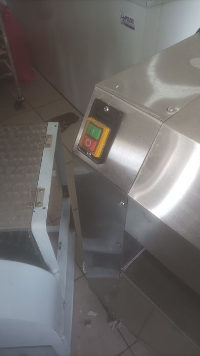 Тестораскаточная машина